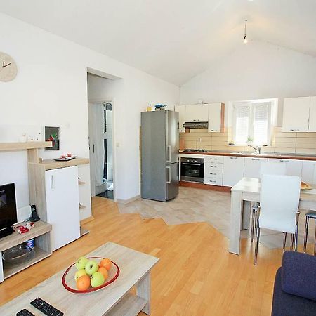 Apartmani Nila プチシャ エクステリア 写真