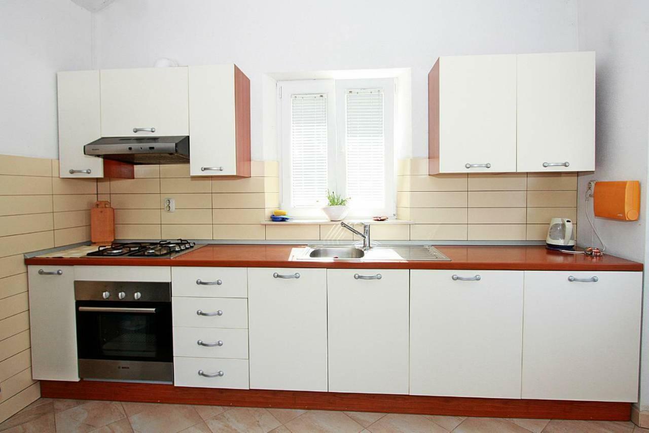 Apartmani Nila プチシャ エクステリア 写真
