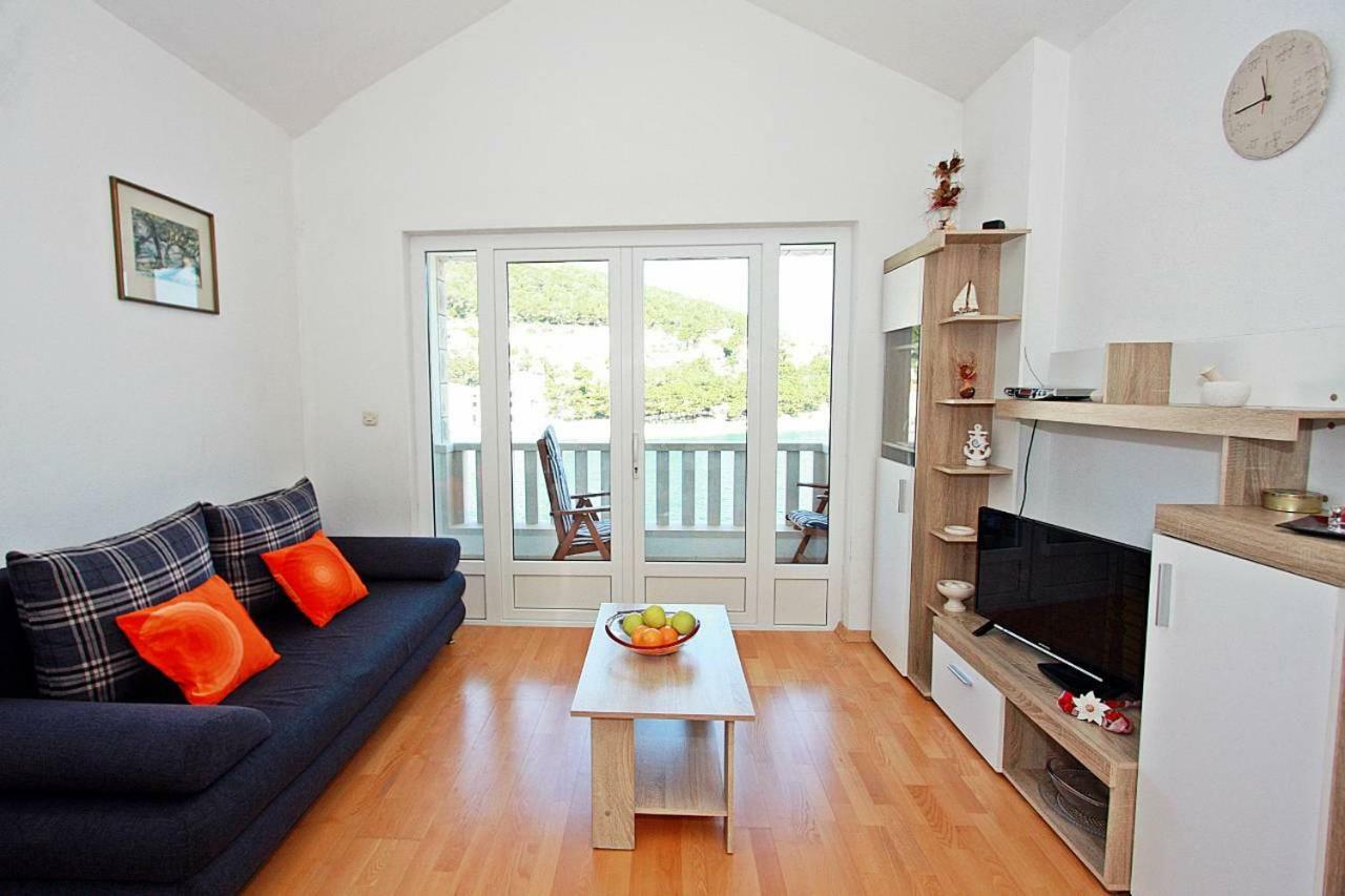 Apartmani Nila プチシャ エクステリア 写真
